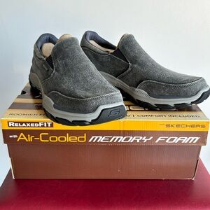 Men’s Skechers size 12